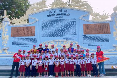 Hoạt động trải nghiệm giáo dục lịch sử.